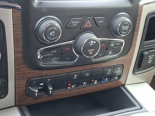 2017 RAM 1500 Laramie Crew Cab 4x4 5'7" Box