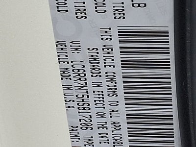 2017 RAM 1500 Laramie Crew Cab 4x4 5'7" Box