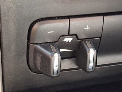 2018 RAM 1500 Big Horn Crew Cab 4x4 6'4" Box