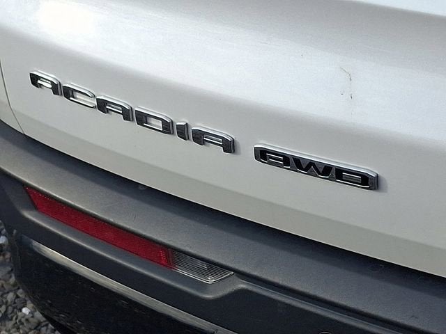 2024 GMC Acadia AT4
