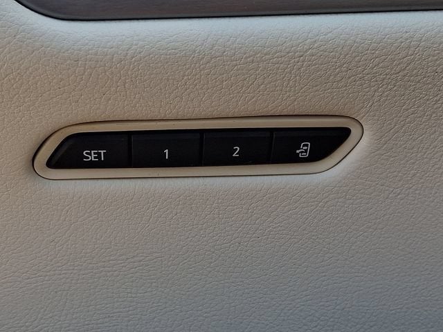 2021 Cadillac XT5 FWD Premium Luxury