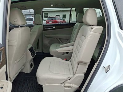 2025 Volkswagen Atlas 2.0T SEL