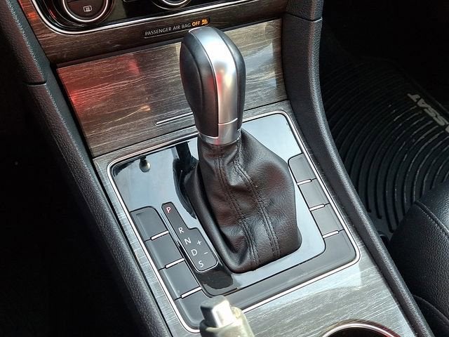 2016 Volkswagen Passat 1.8T SE