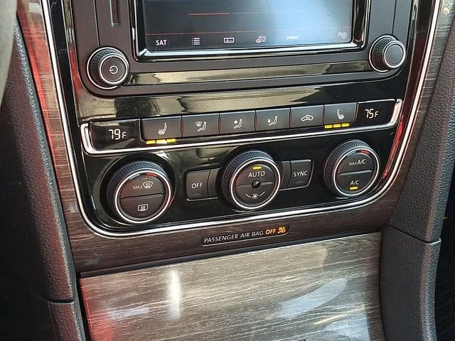 2016 Volkswagen Passat 1.8T SE