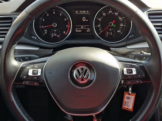 2016 Volkswagen Passat 1.8T SE