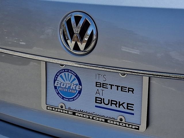 2016 Volkswagen Passat 1.8T SE