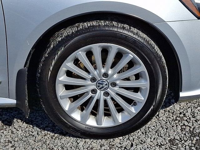 2016 Volkswagen Passat 1.8T SE